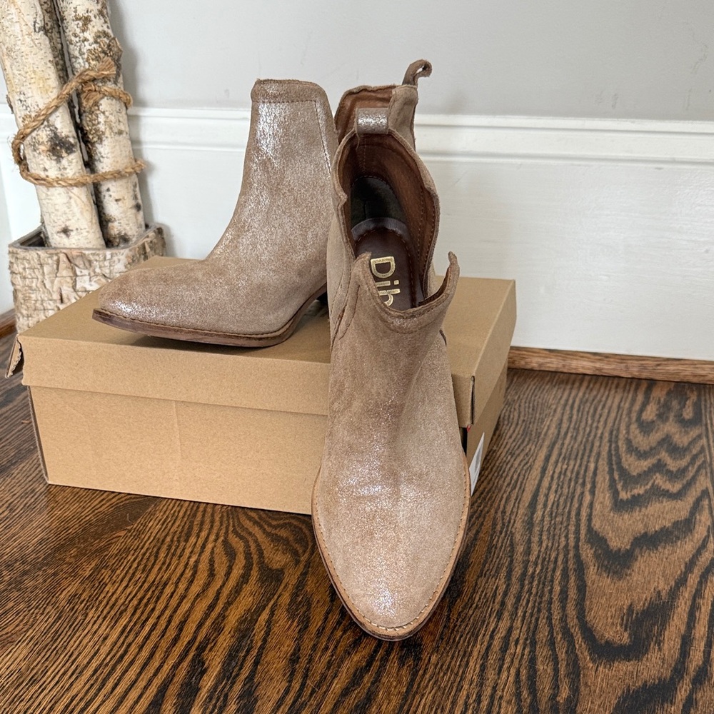 Diba rose gold leather Ankle Boots